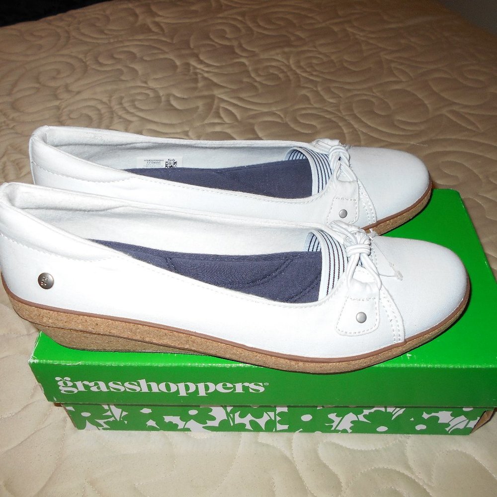 Grasshoppers White Wedge Size 9M